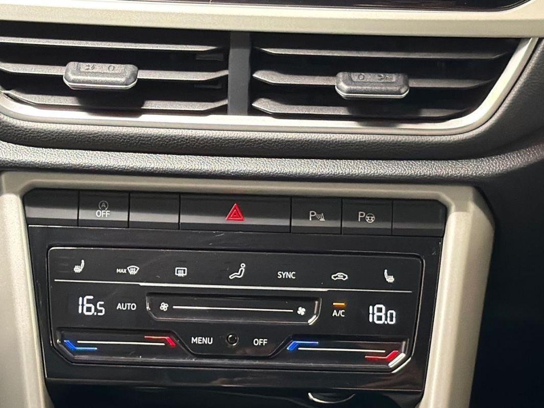Volkswagen T-Roc - Photo 19