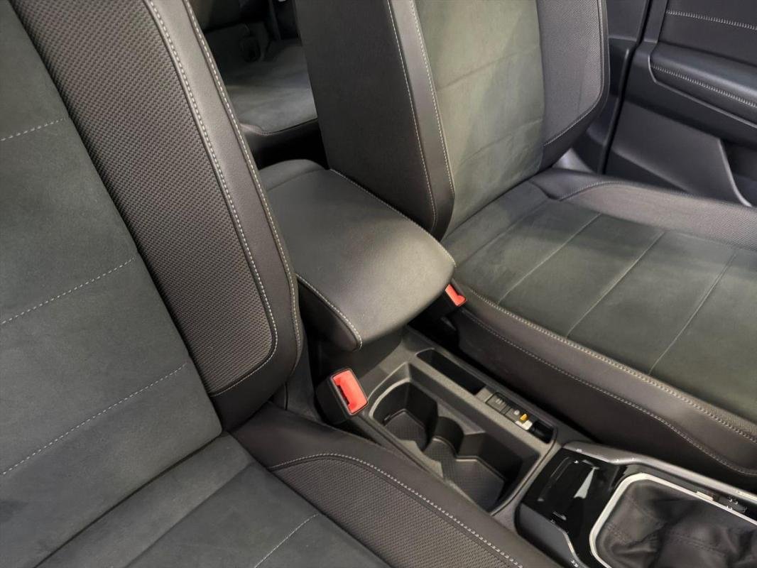 Volkswagen T-Roc - Photo 12