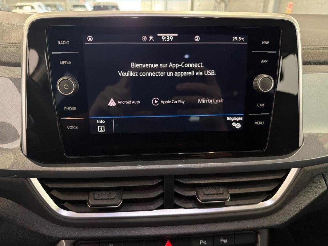 Volkswagen T-Roc - Photo 17