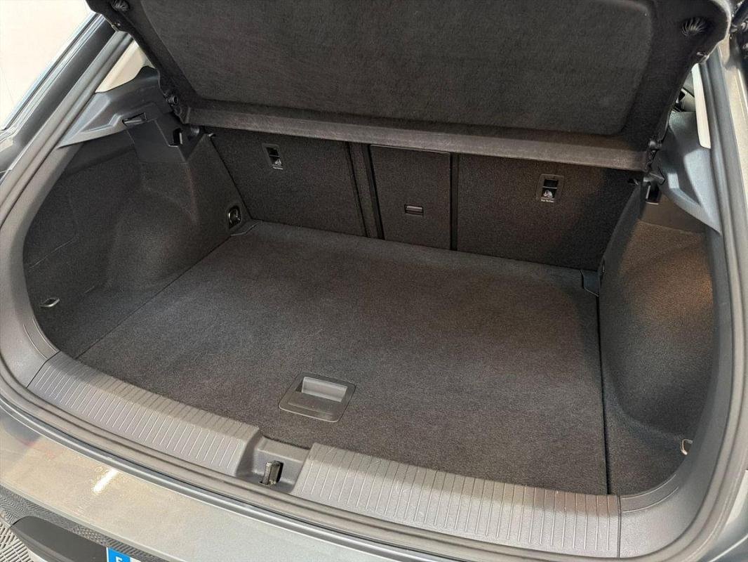 Volkswagen T-Roc - Photo 32