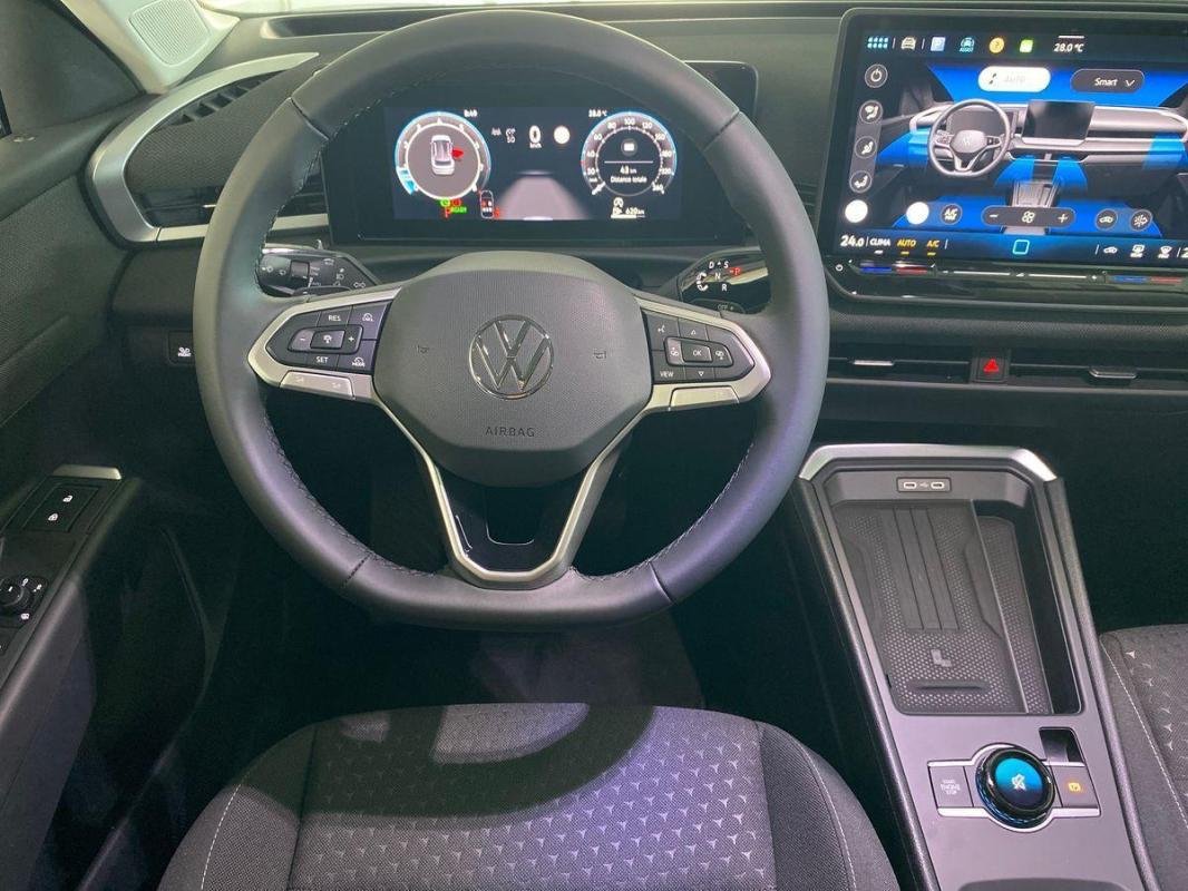 Volkswagen T-Roc - Photo 24