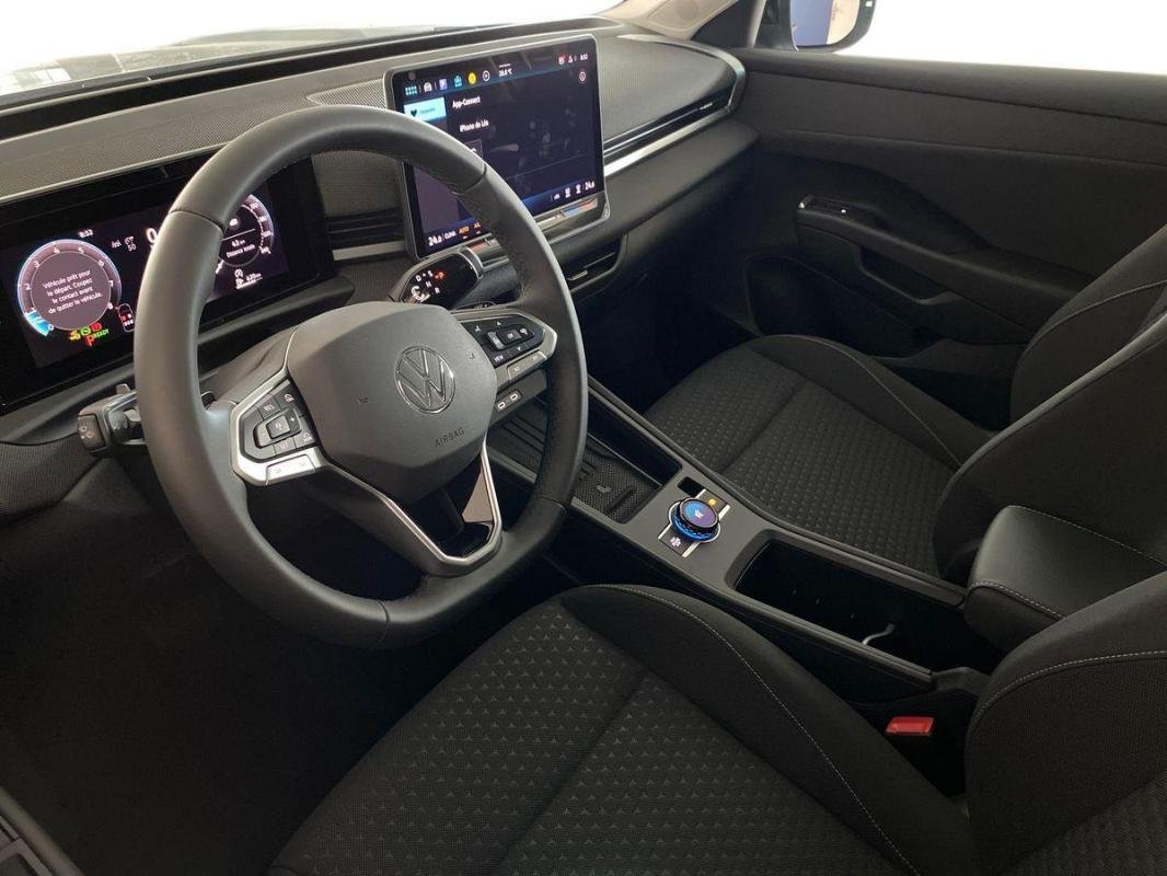 Volkswagen T-Roc - Photo 9