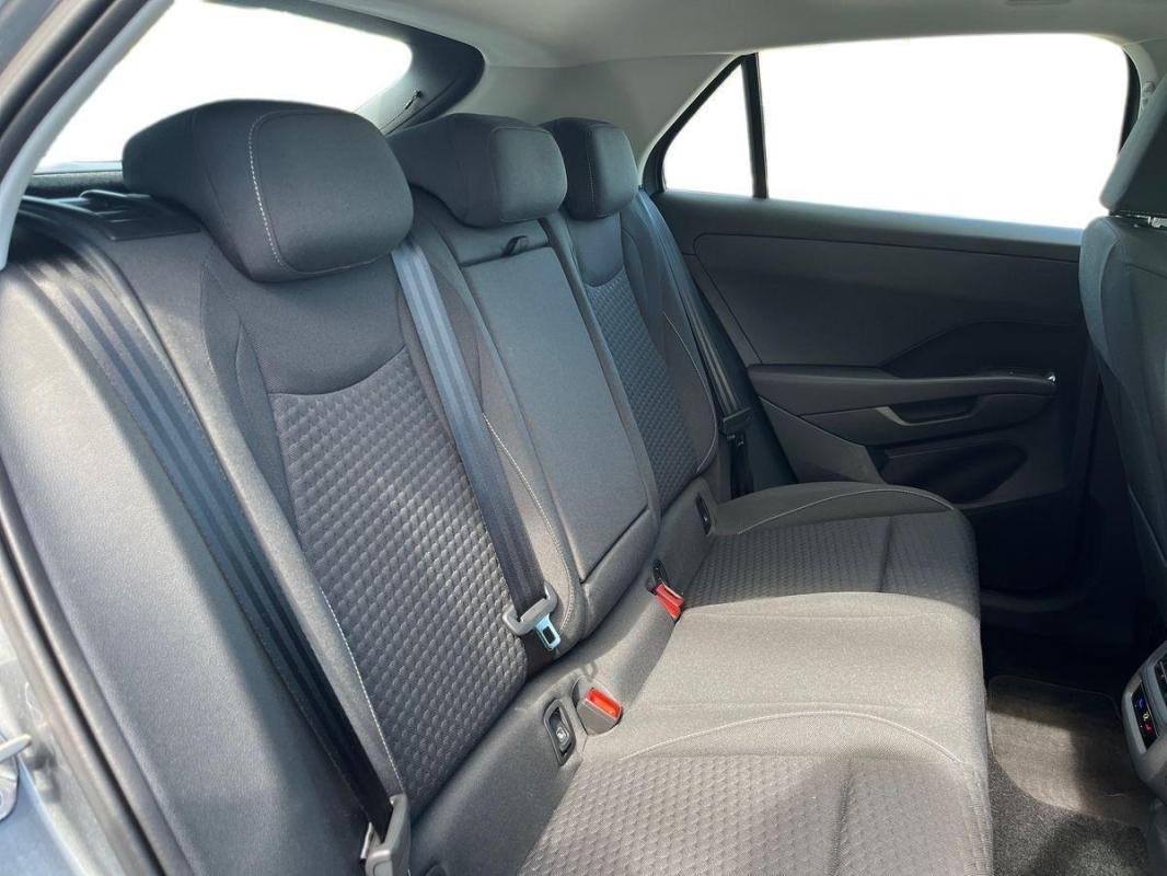 Volkswagen T-Roc - Photo 23