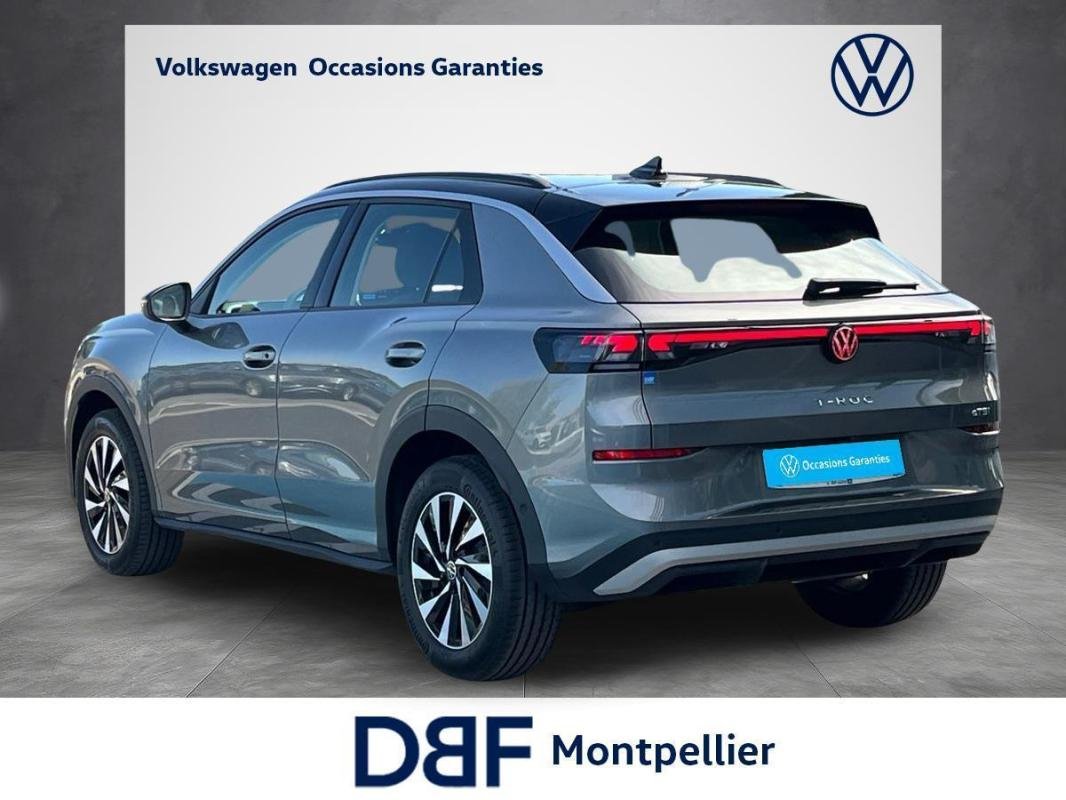 Volkswagen T-Roc - Photo 3
