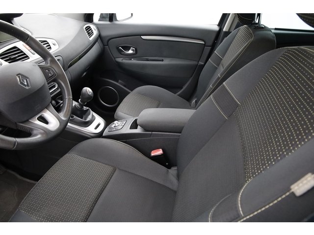 Renault Scénic - Photo 12