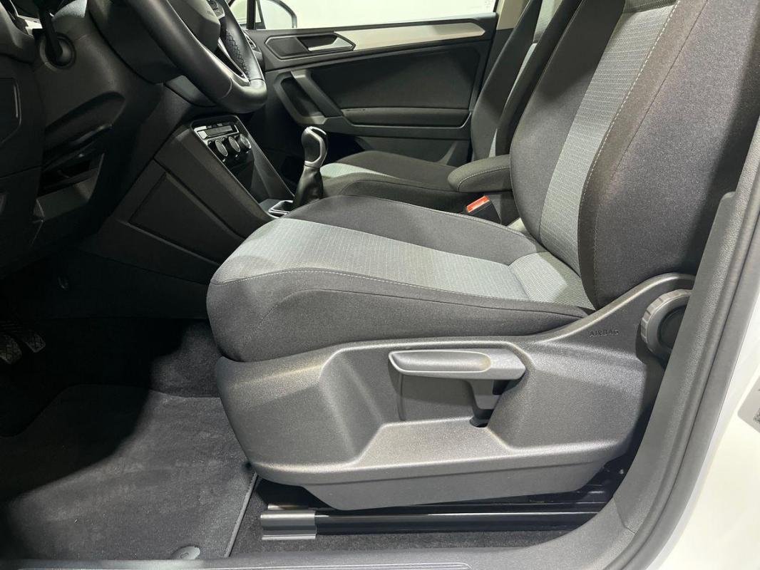 Volkswagen Tiguan - Photo 14