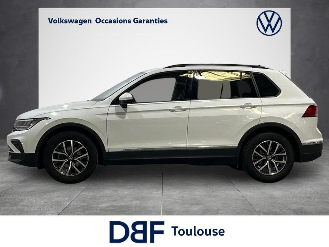 Volkswagen Tiguan - Photo 2