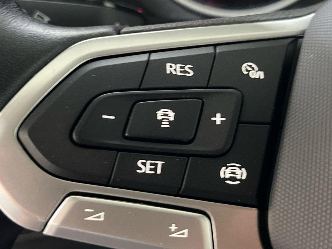 Volkswagen Tiguan - Photo 21