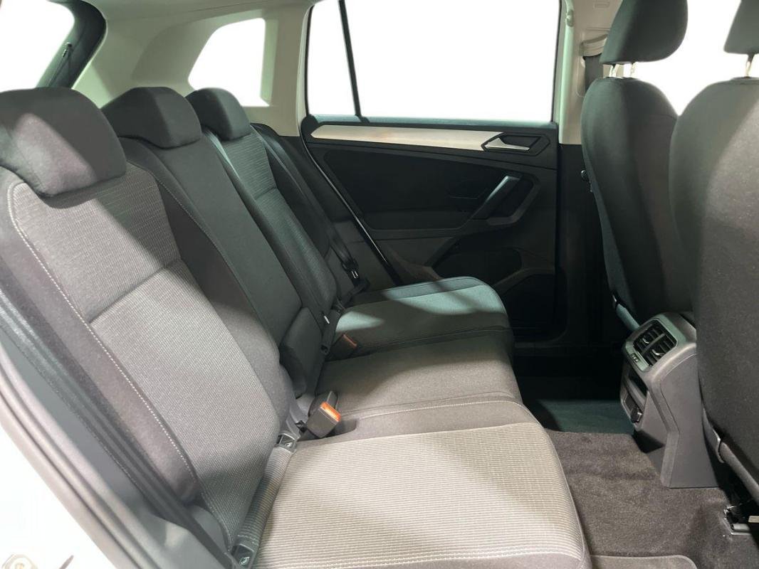 Volkswagen Tiguan - Photo 23