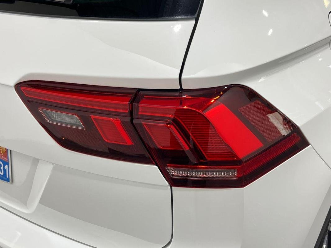 Volkswagen Tiguan - Photo 30
