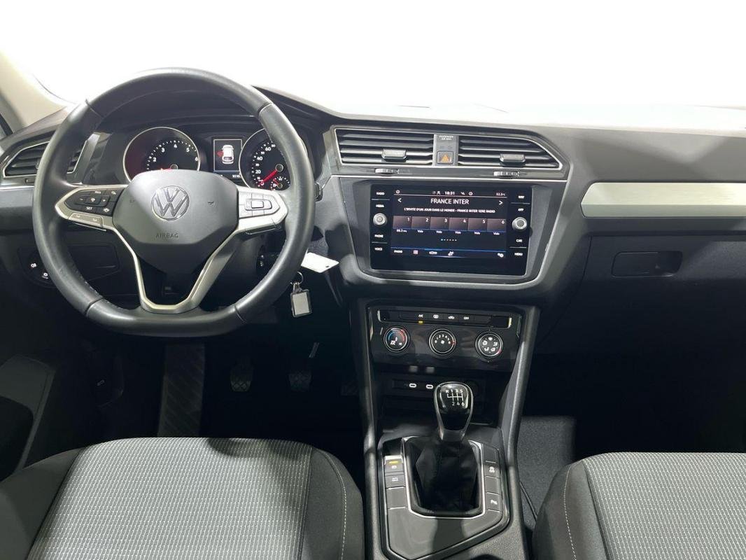 Volkswagen Tiguan - Photo 8