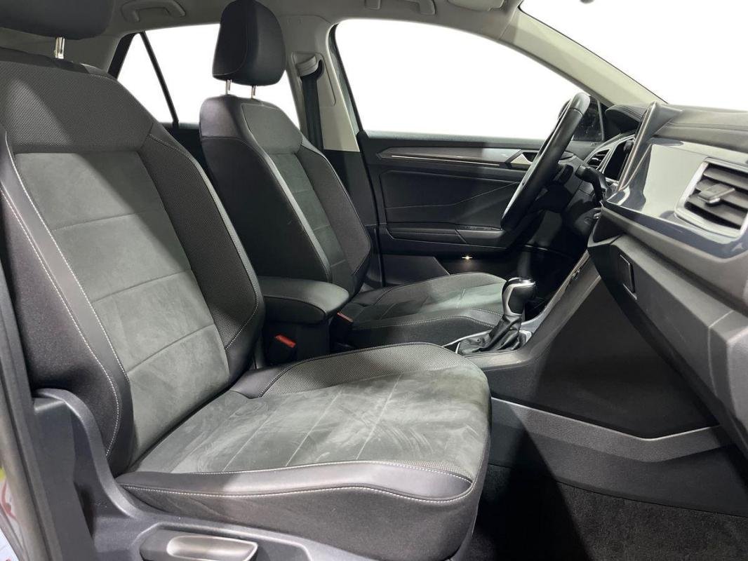 Volkswagen T-Roc - Photo 13