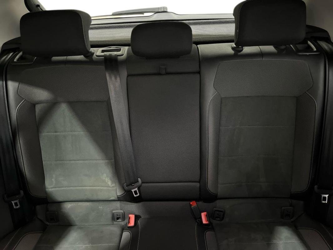 Volkswagen T-Roc - Photo 22
