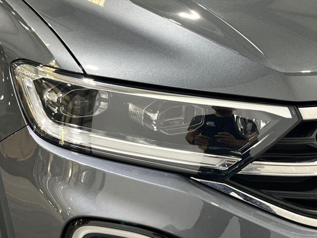Volkswagen T-Roc - Photo 25