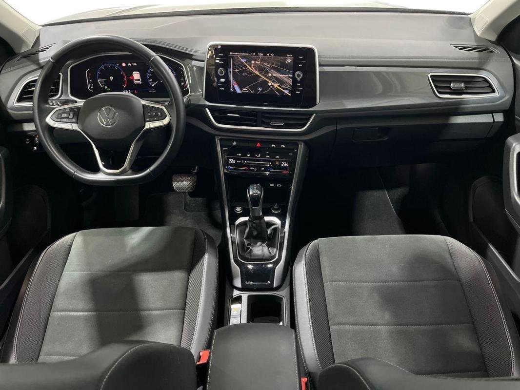 Volkswagen T-Roc - Photo 8