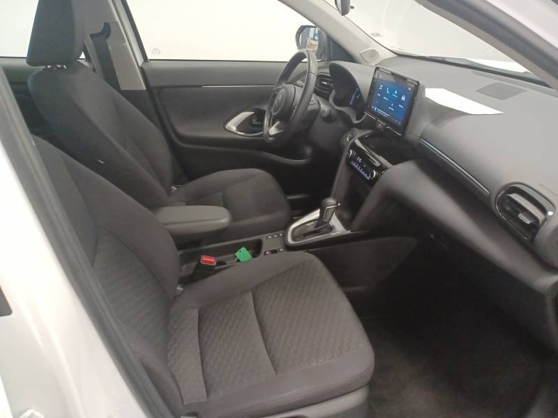 Toyota Yaris - Photo 12