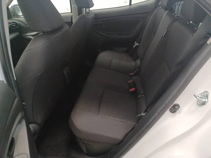 Toyota Yaris - Photo 13