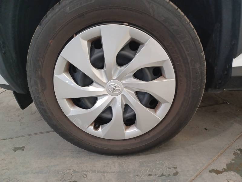 Toyota Yaris - Photo 9