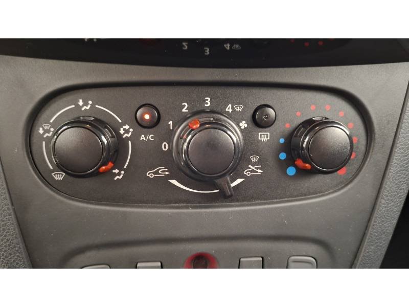 Dacia Logan - Photo 22