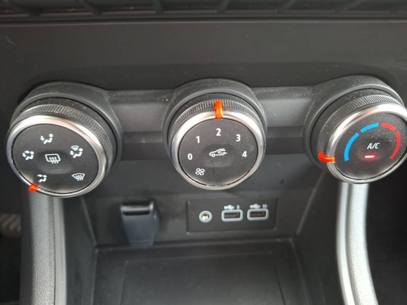 Renault Captur - Photo 22