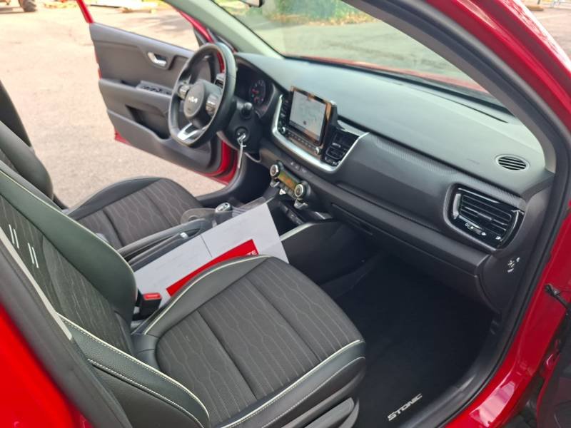 Kia Stonic - Photo 11