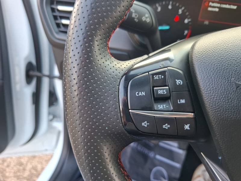 Ford Focus - Photo 16