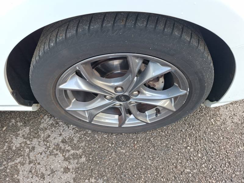 Ford Focus - Photo 20