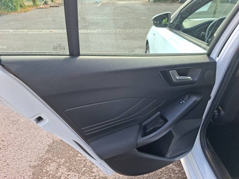 Ford Focus - Photo 28