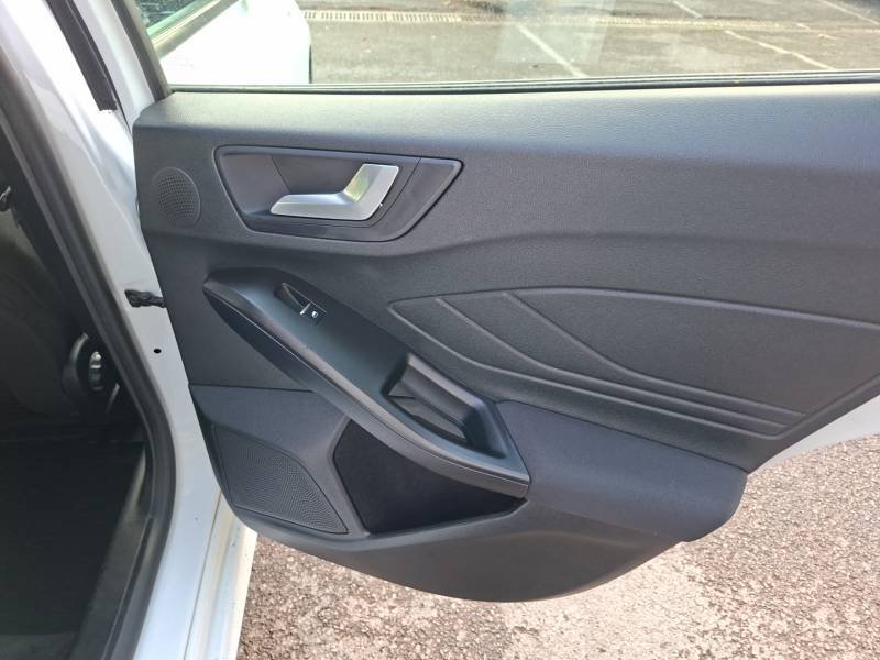 Ford Focus - Photo 32