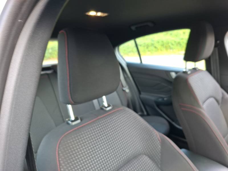 Ford Focus - Photo 36
