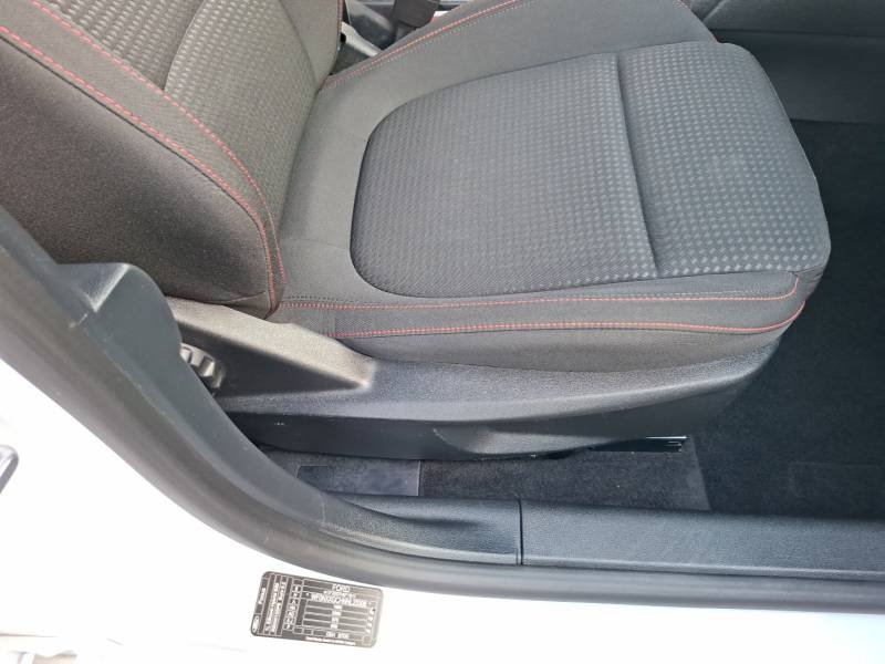 Ford Focus - Photo 38