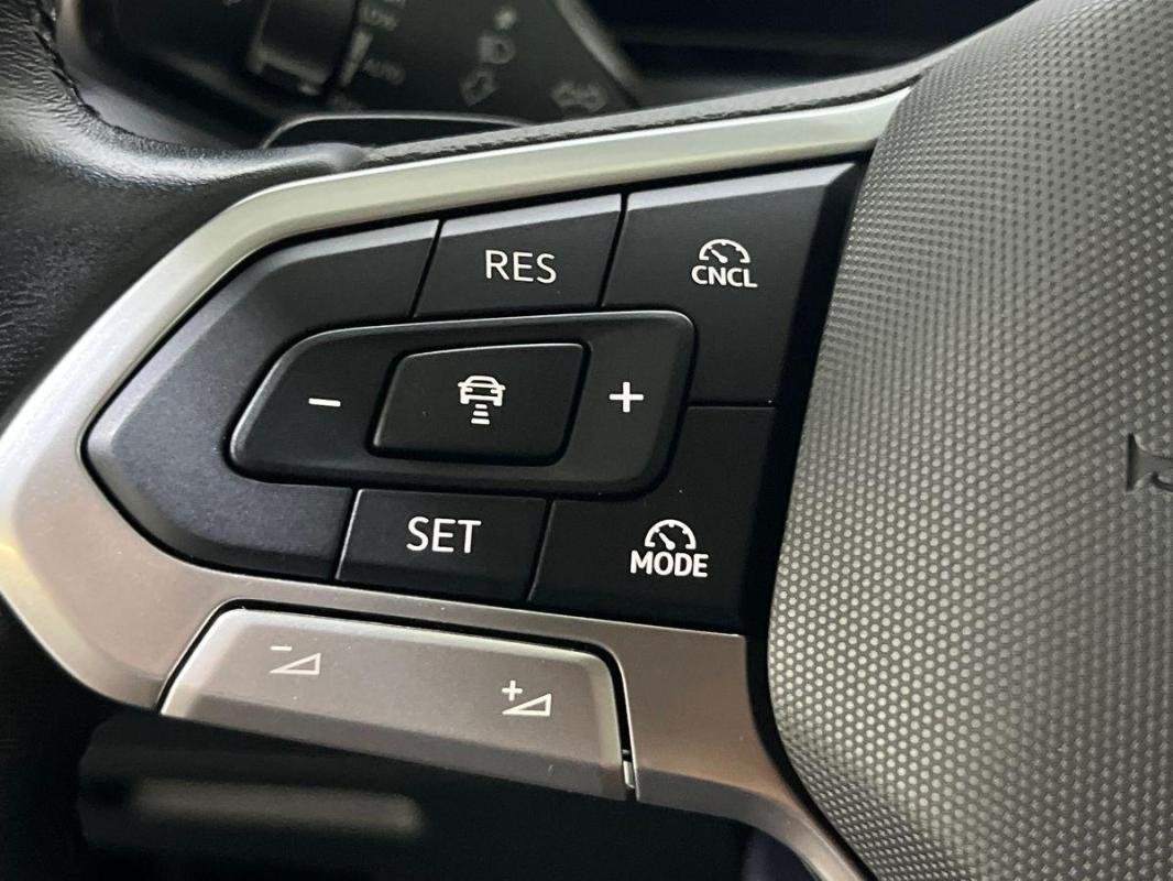 Volkswagen Tiguan - Photo 21