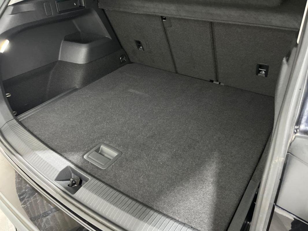 Volkswagen Tiguan - Photo 32