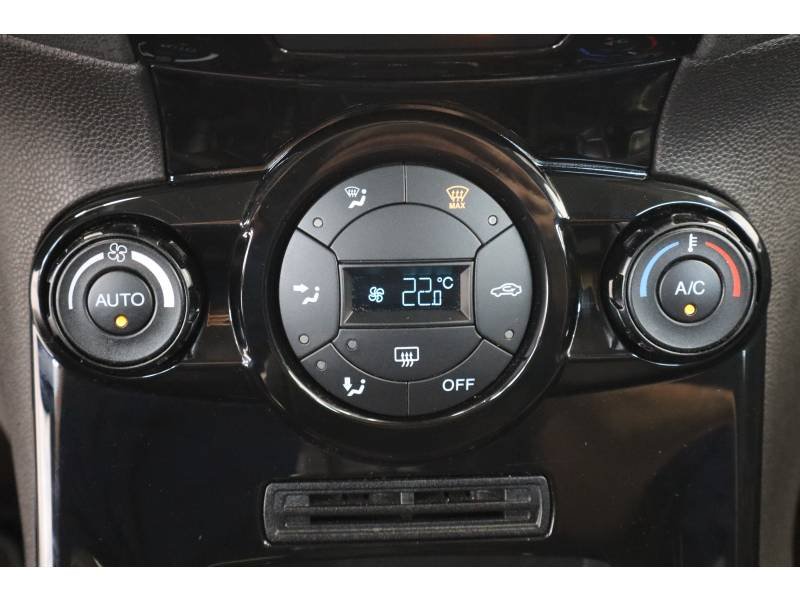 Ford Fiesta - Photo 24