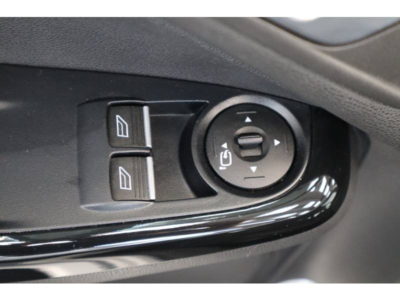 Ford Fiesta - Photo 27