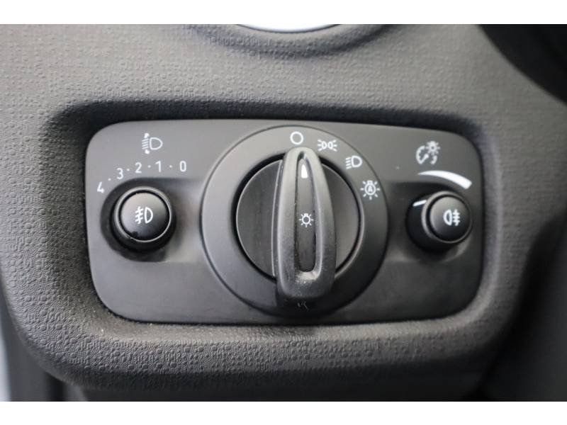 Ford Fiesta - Photo 31
