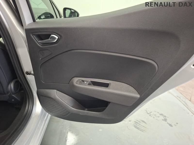 Renault Clio - Photo 21