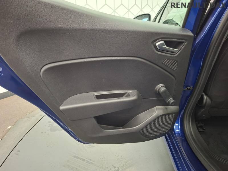Renault Clio - Photo 24