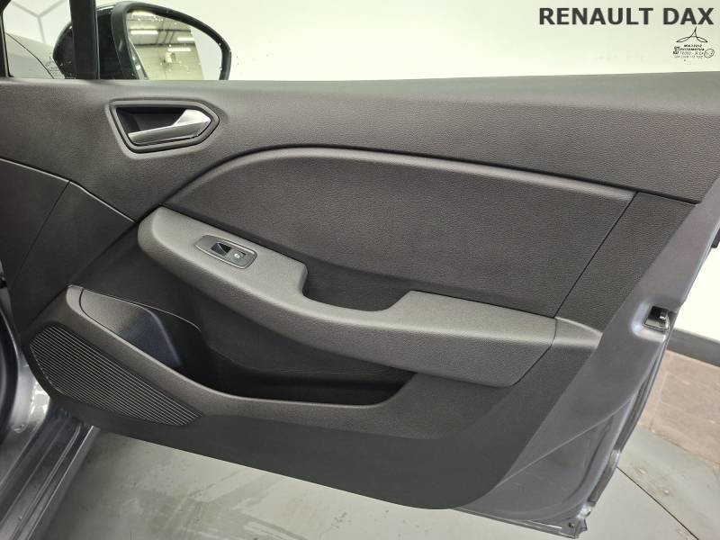 Renault Clio - Photo 21