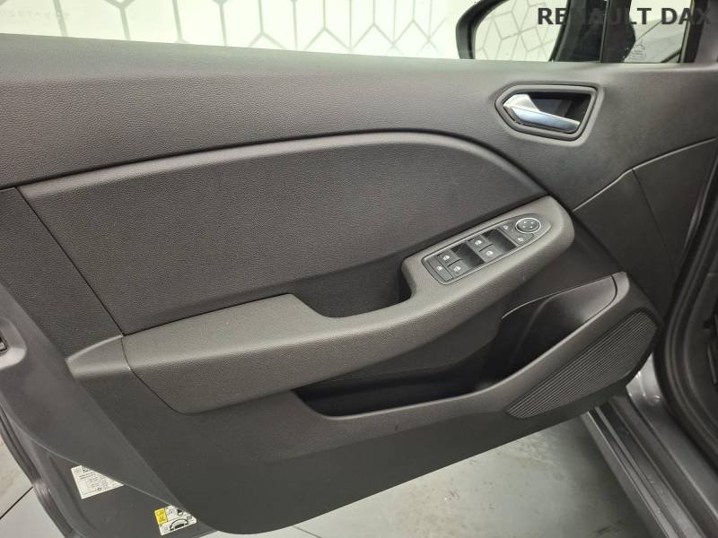 Renault Clio - Photo 22