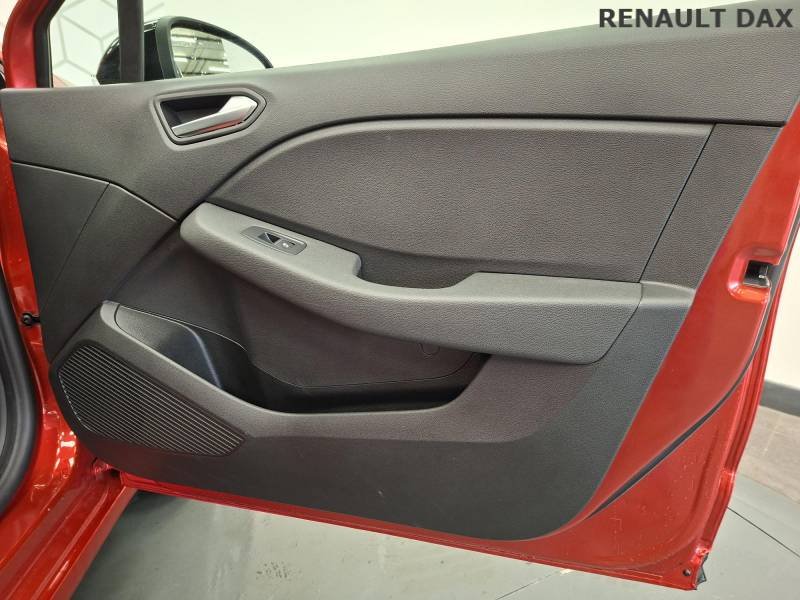 Renault Clio - Photo 22