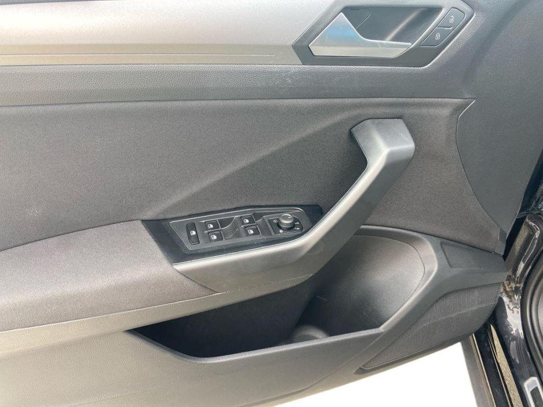 Volkswagen T-Roc - Photo 15
