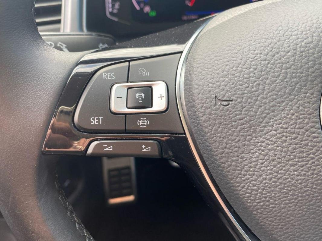 Volkswagen T-Roc - Photo 21