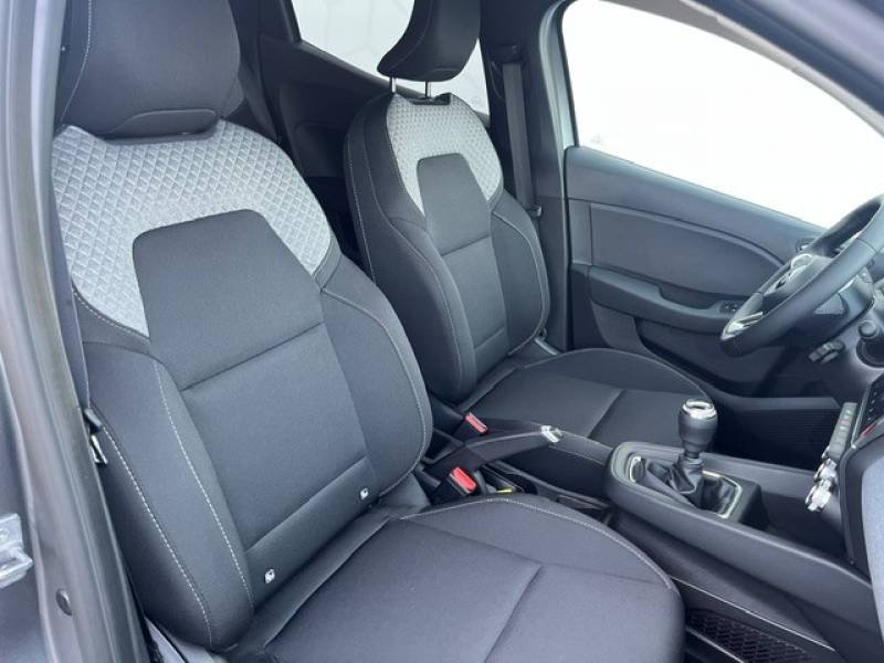 Mitsubishi Colt - Photo 21