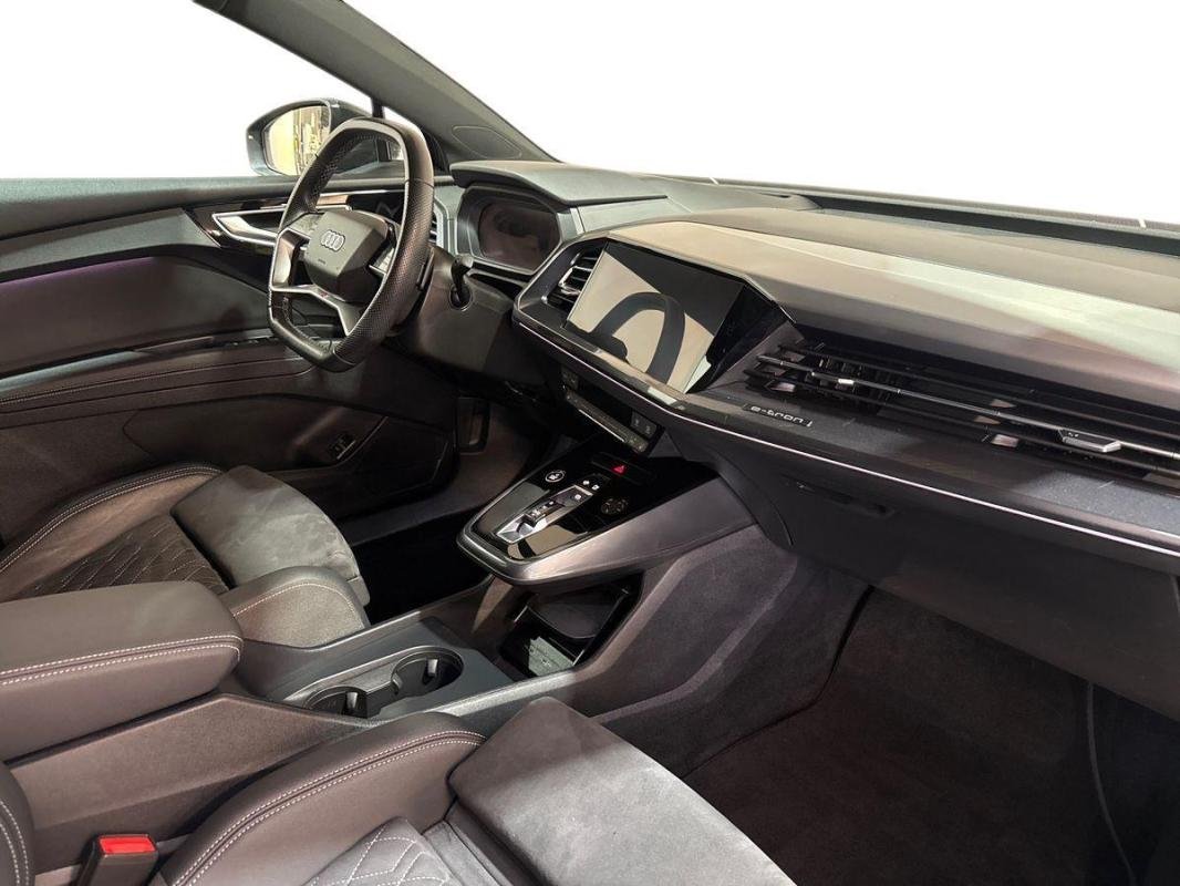 Audi Q4 e-tron - Photo 13