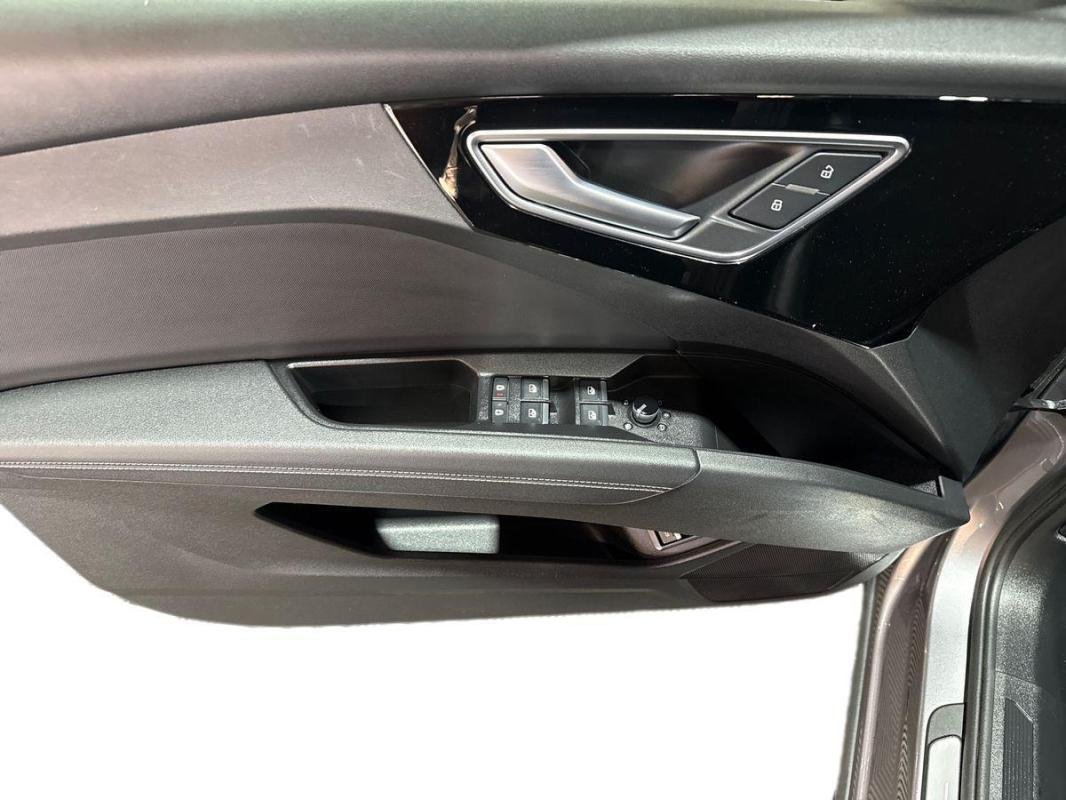 Audi Q4 e-tron - Photo 15