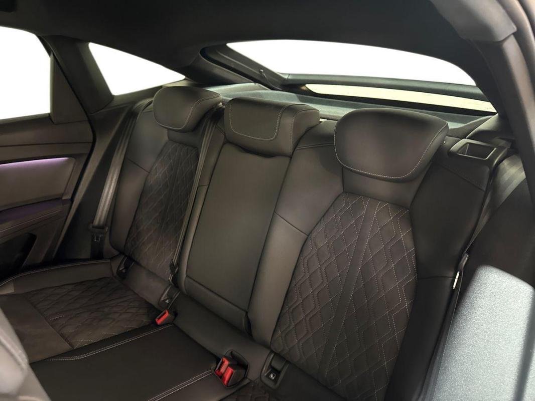 Audi Q4 e-tron - Photo 22