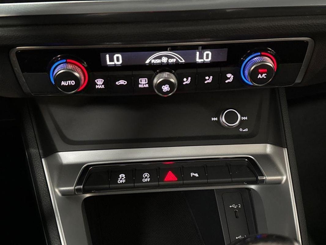Audi Q3 - Photo 19