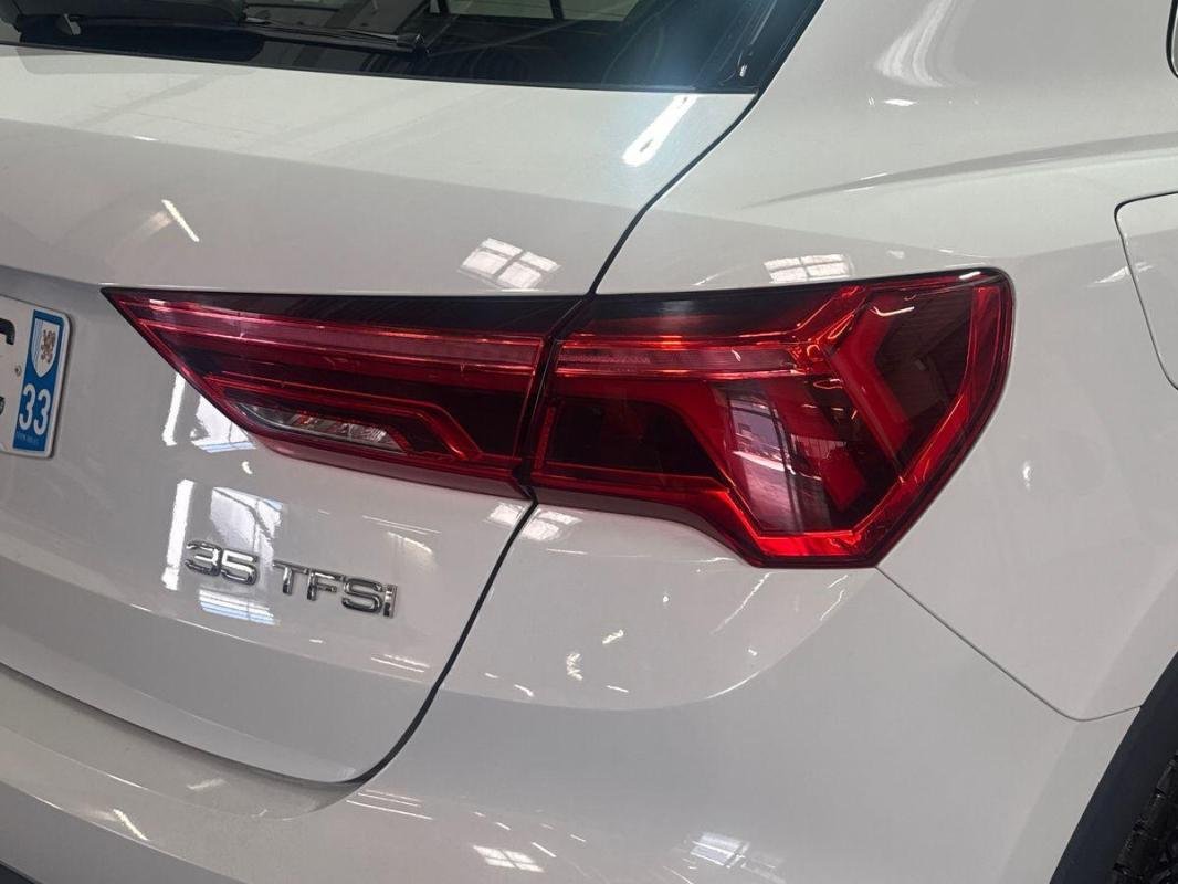 Audi Q3 - Photo 30