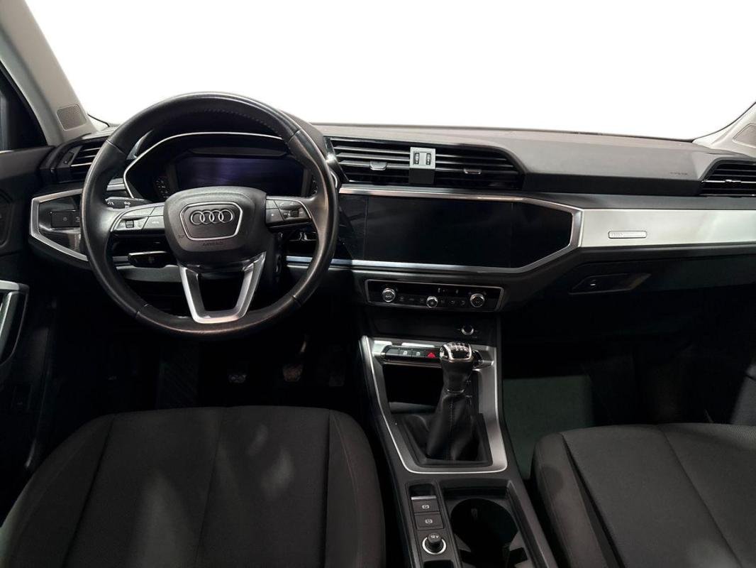 Audi Q3 - Photo 8